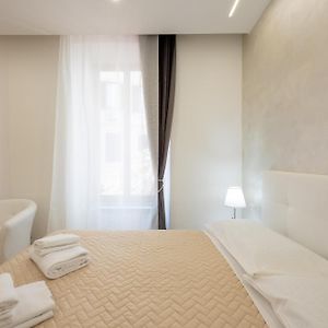 Deluxe Zimmer mit Kingsize-Bett